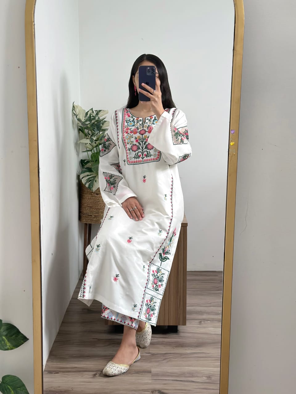Naaz Embroidered 2PC